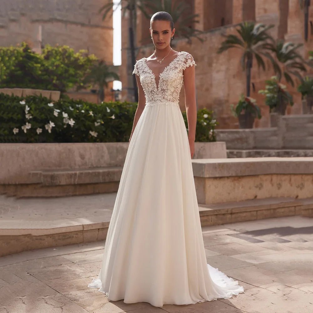 A字型蕾絲婚紗/ 波西米亞風/短袖V領 開背 蕾絲新娘禮服/ 客製化 - WeddLin 輕婚紗