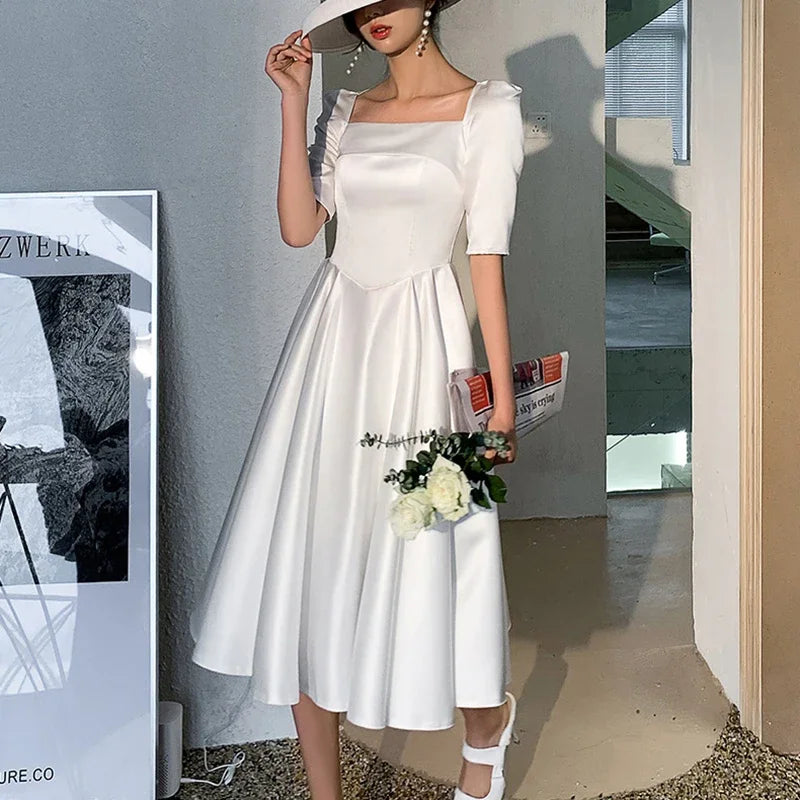 夏季白色緞面晚禮服/方領A字裙/優雅婚紗照/正式派對禮服