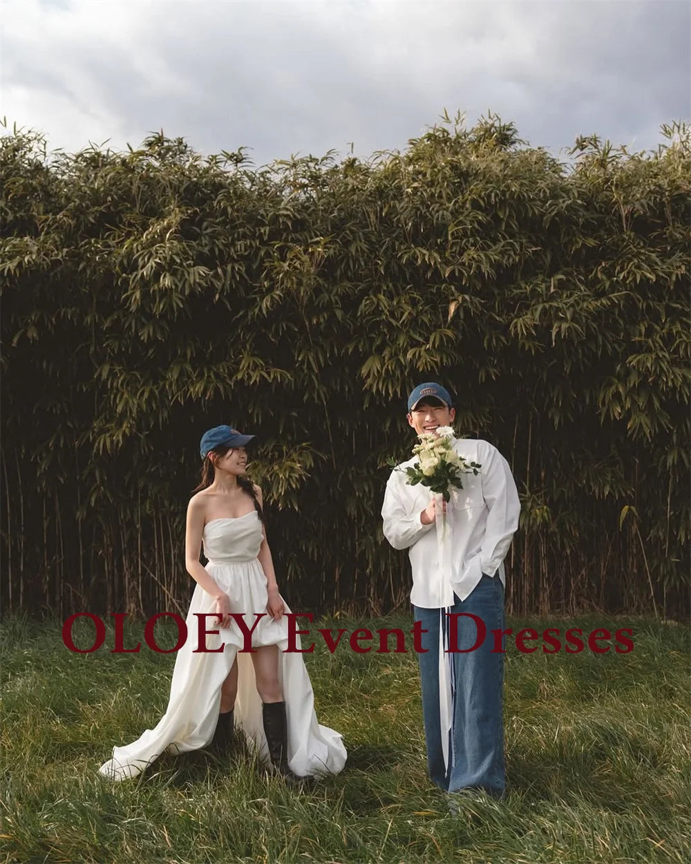 簡約露肩象牙白婚紗/韓國拍攝褶皺柔軟緞面新娘禮服/無袖緊身胸衣/訂製