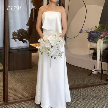 韓系極簡平口緞面輕婚紗｜客製婚紗、自助婚紗外拍與小型婚禮推薦