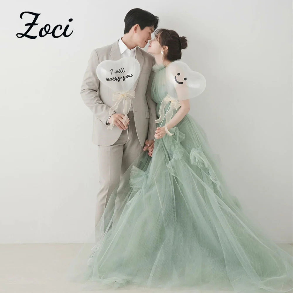 薄荷綠柔紗韓系婚紗｜輕婚禮／攝影／宴會｜A字層紗裙襬＋綁脖無袖背心設計