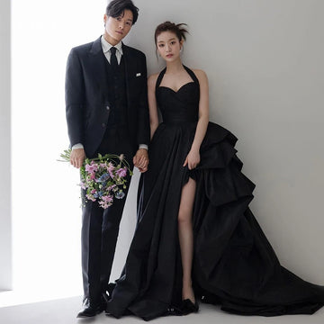 黑色削肩高衩輕婚紗｜weddlin 客製婚紗・小型婚禮與晚宴拍照推薦