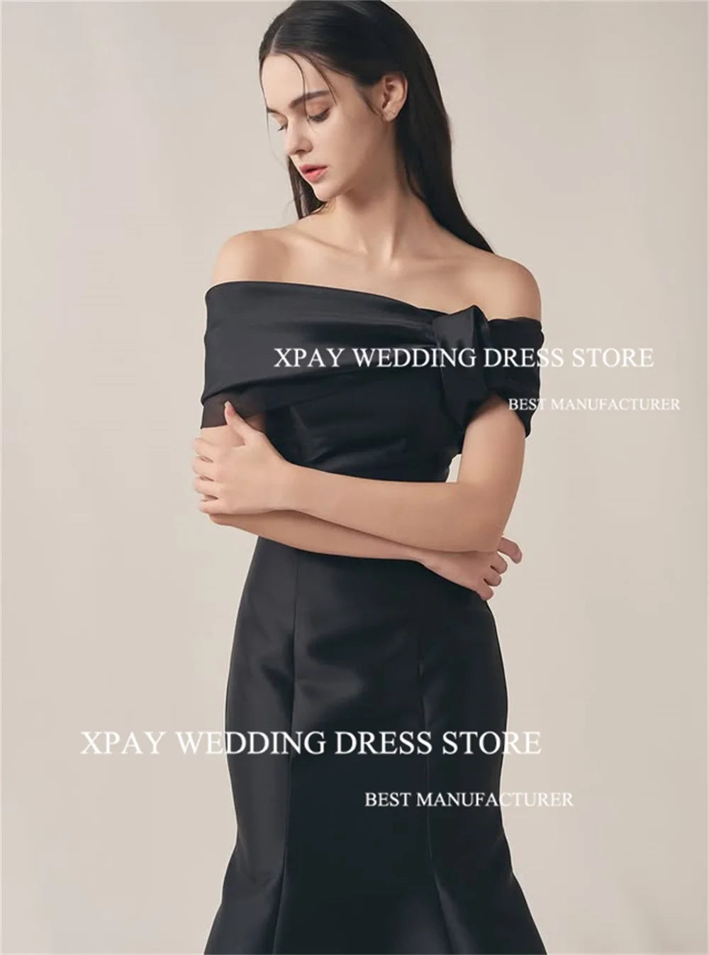 一字領魚尾緞面黑婚紗｜WeddLin 客製婚紗