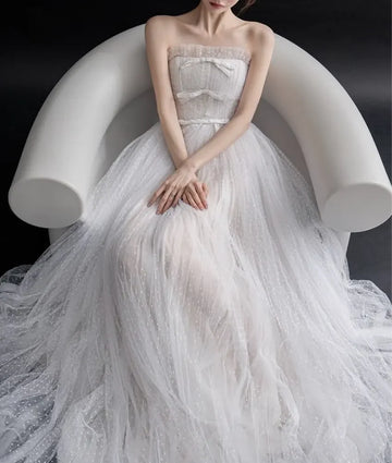 韓系波點薄紗蝴蝶結輕婚紗｜WeddLin 客製婚紗