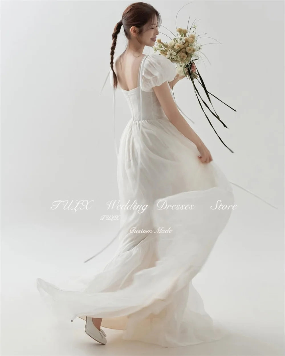 方領泡袖簡約白紗/拍照婚 /拍攝禮服/可訂製/ 無拖尾落地婚禮禮服/ 韓系新娘婚紗