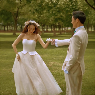 法式復古平口長袖輕婚紗｜韓系簡約客製婚紗｜自助婚紗與外拍推薦 WeddLin