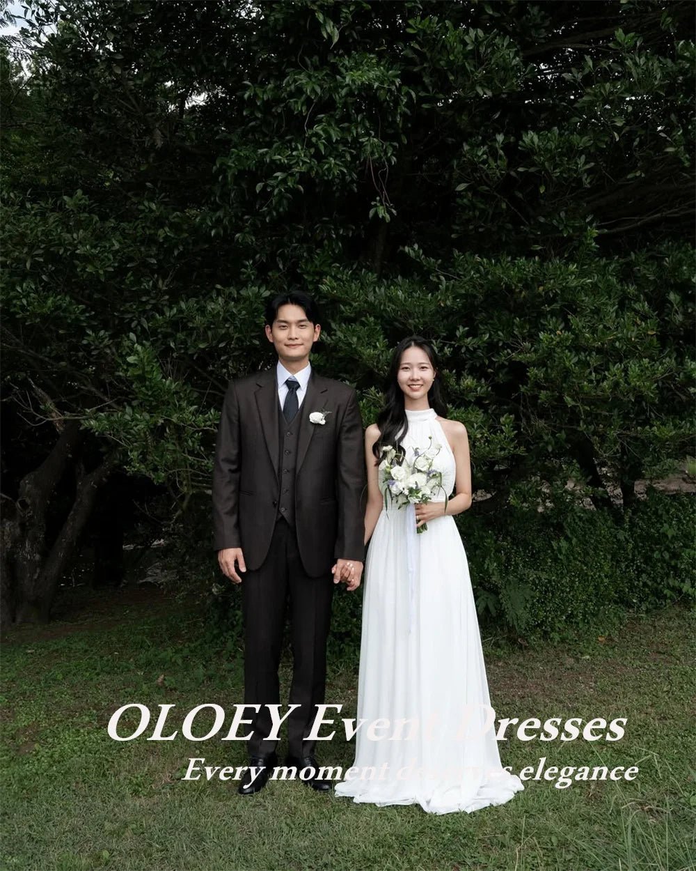 高領無袖婚紗/ A字版型 雪紡百褶 拖地禮服（可客製化） - WeddLin 輕婚紗