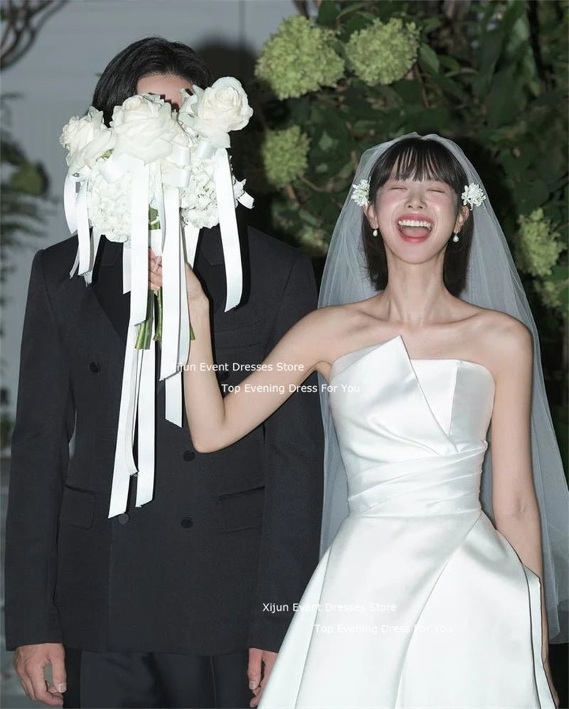 公主象牙白緞面婚紗/A字韓式拍攝長款舞會禮服/無袖婚禮派對禮服/定制 - WeddLin 輕婚紗