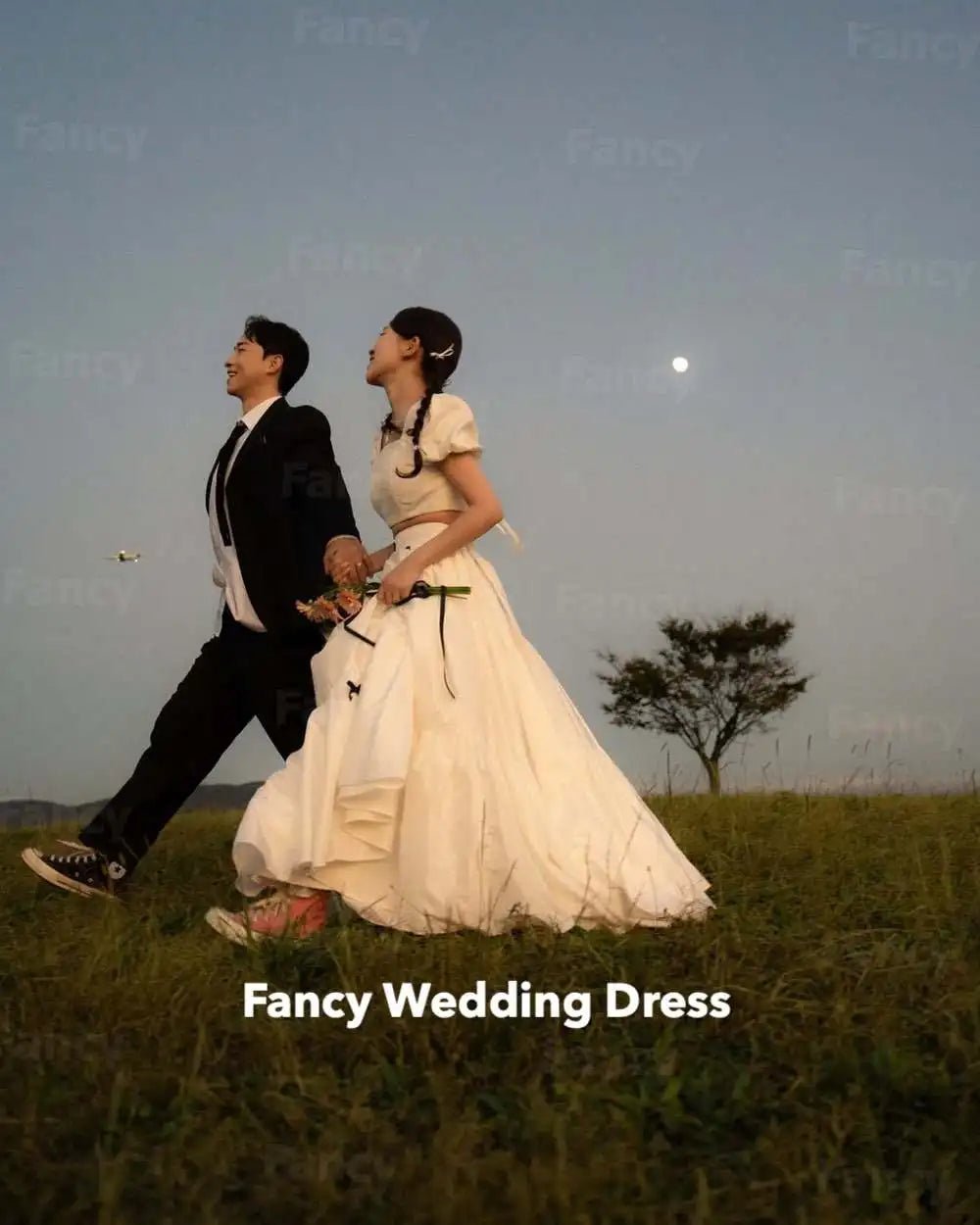 簡約兩件套方領婚紗花園拍攝/A字形黑色蝴蝶結塔夫綢新娘禮服/背部緊身胸衣/訂製 - WeddLin 輕婚紗