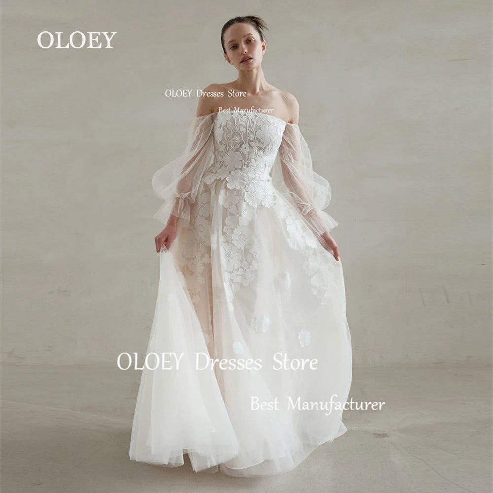 蕾絲泡泡袖客製輕婚紗｜長袖、A字修身版、海外婚禮訂購 - WeddLin 輕婚紗