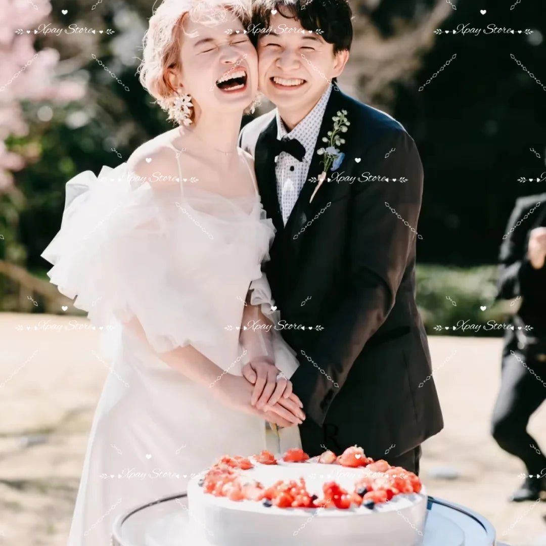 韓系極簡緞面細肩帶 A - Line 輕婚紗 (提供客製尺寸) - WeddLin 輕婚紗