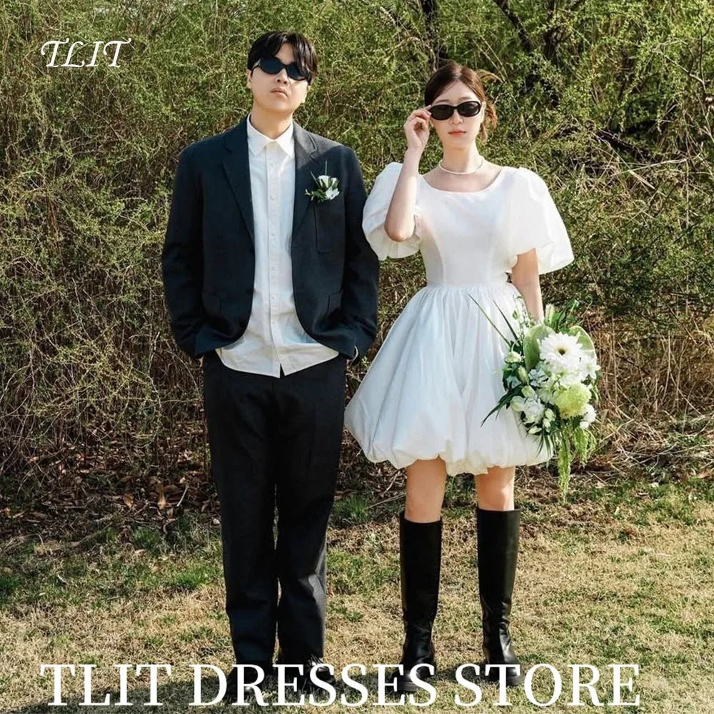 簡約短版婚紗洋裝｜韓系O領蓬袖膝上婚禮拍攝禮服（可客製） - WeddLin 輕婚紗