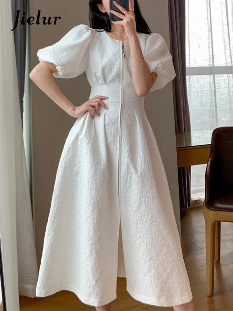 復古法式度假洋裝/ 白色短袖澎袖修身中長洋裝/ 夏日優雅派對裙 - WeddLin 輕婚紗