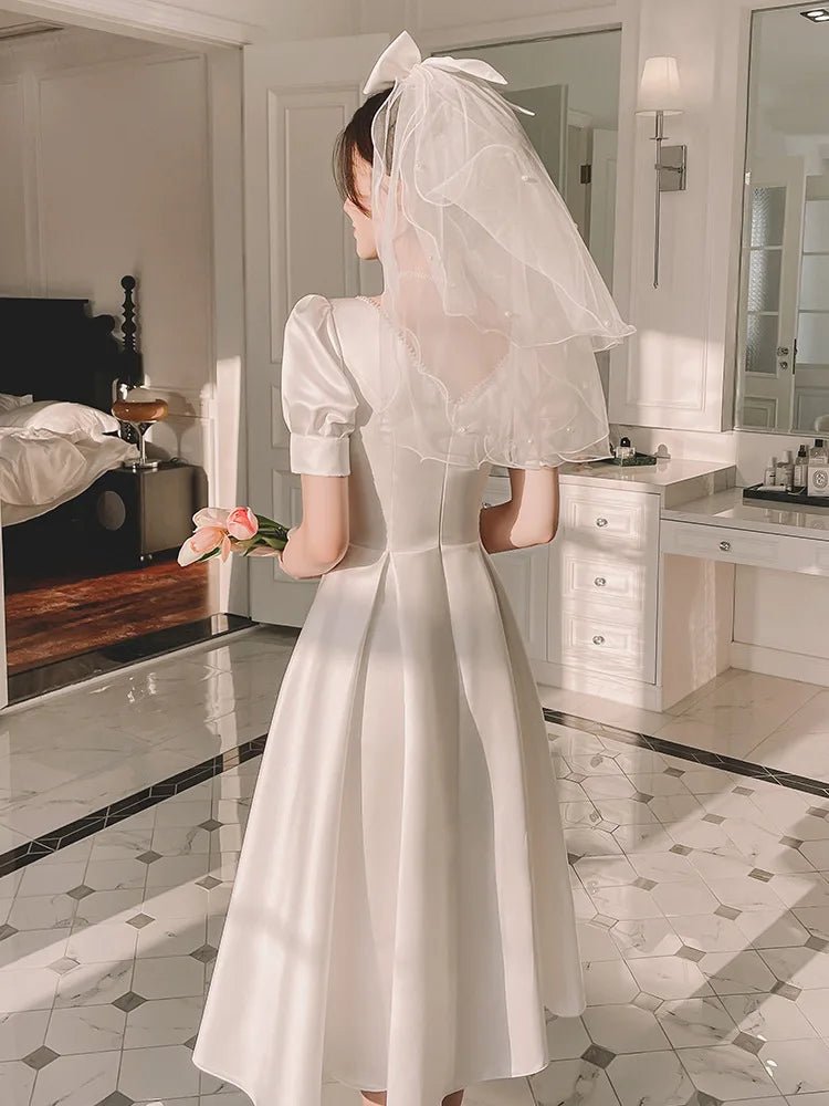 韓系氣質中長款象牙白小禮服/ 方領短袖/ 婚禮派對/表演洋裝 - WeddLin 輕婚紗