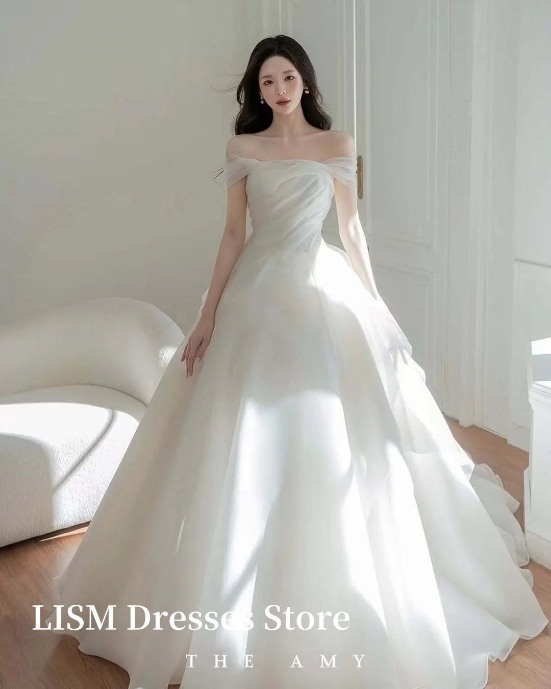 優雅韓國婚紗照拍攝/露肩露肩簡約及地新娘禮服/訂製 - WeddLin 輕婚紗