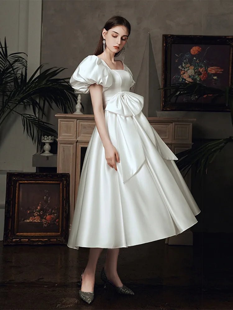 白色緞面婚紗 新娘禮服 方領泡泡袖 復古赫本風 宮廷公主款 - WeddLin 輕婚紗