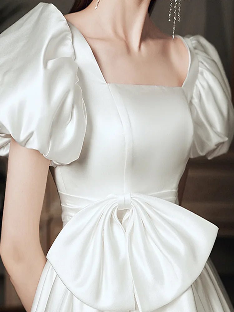 白色緞面婚紗 新娘禮服 方領泡泡袖 復古赫本風 宮廷公主款 - WeddLin 輕婚紗