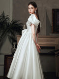 白色緞面婚紗 新娘禮服 方領泡泡袖 復古赫本風 宮廷公主款 - WeddLin 輕婚紗