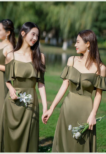 墨綠色緞面長款伴娘禮服｜小型婚禮與海外婚禮適用 - WeddLin 輕婚紗