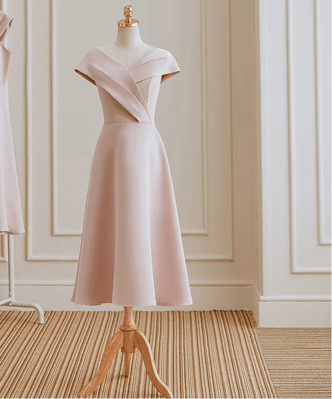 復古 V 領緞面輕禮服｜Weddlin 蝴蝶結收腰 A - Line 伴娘宴客服 (可客製) - WeddLin 輕婚紗