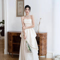 法式緞面露背輕婚紗｜登記日與小型婚禮適用 可客製尺寸 weddlin - WeddLin 輕婚紗