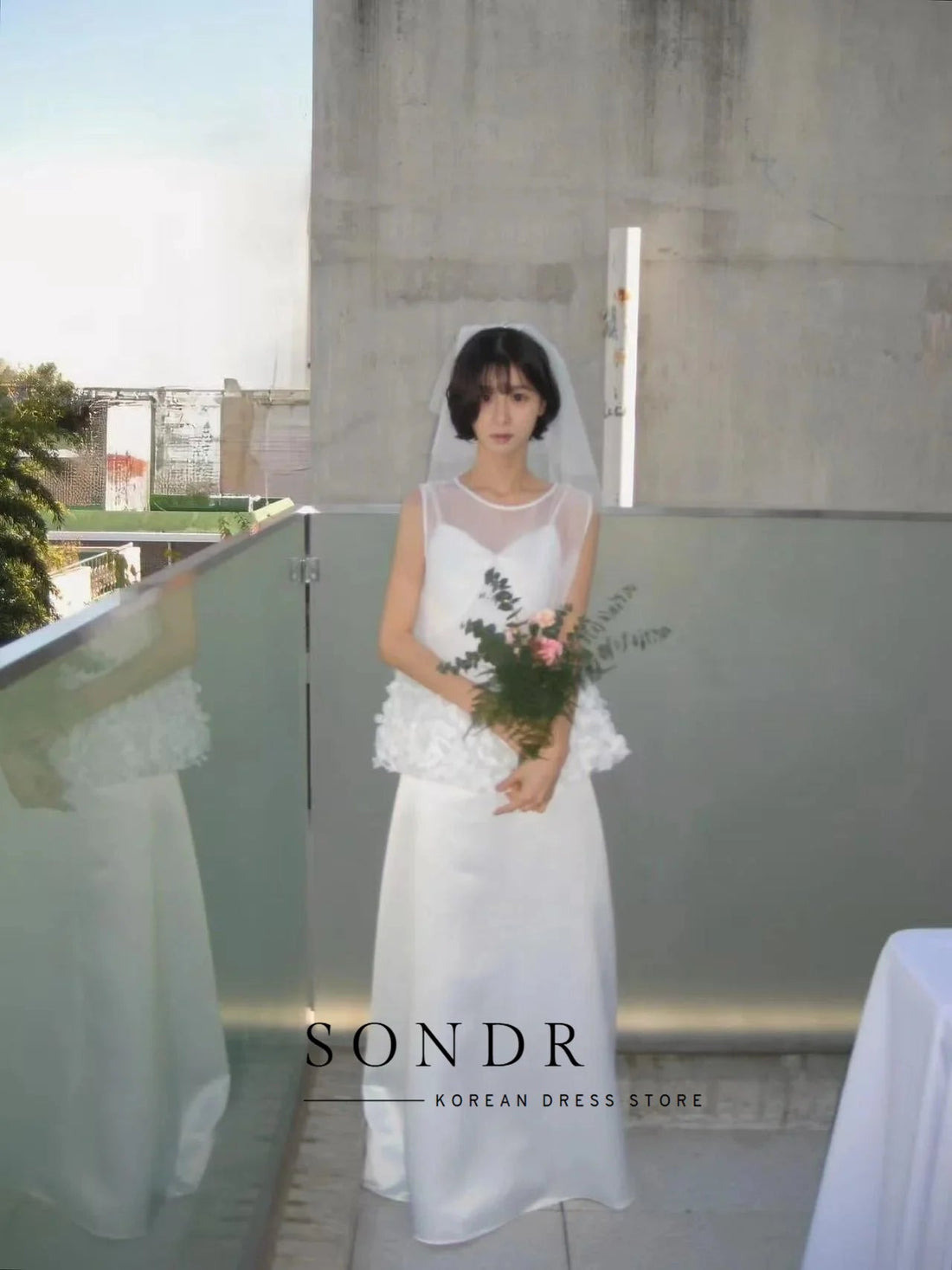 兩件式荷葉邊緞面輕婚紗｜韓版客製婚紗｜小型婚禮與海外婚禮推薦 WeddLin - WeddLin 輕婚紗