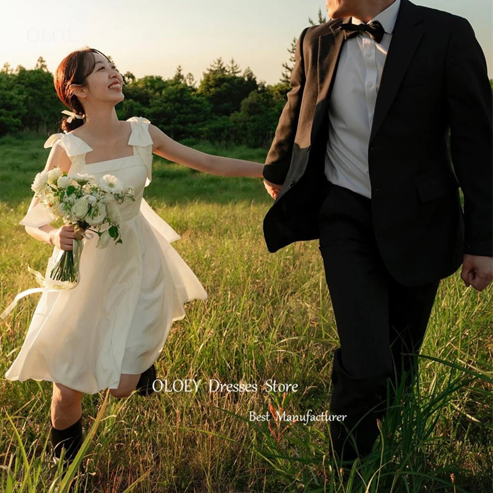 平口短版緞面輕婚紗｜自助婚紗與海外婚禮外拍首選｜WeddLin 客製婚紗 - WeddLin 輕婚紗