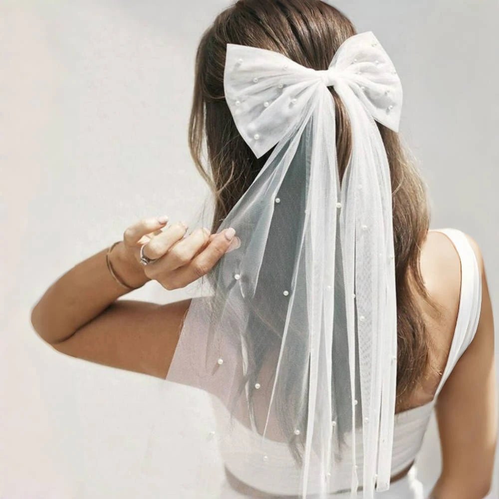 迷你珍珠新娘頭紗｜蝴蝶結串珠款 含梳子 | WeddLin - WeddLin 輕婚紗