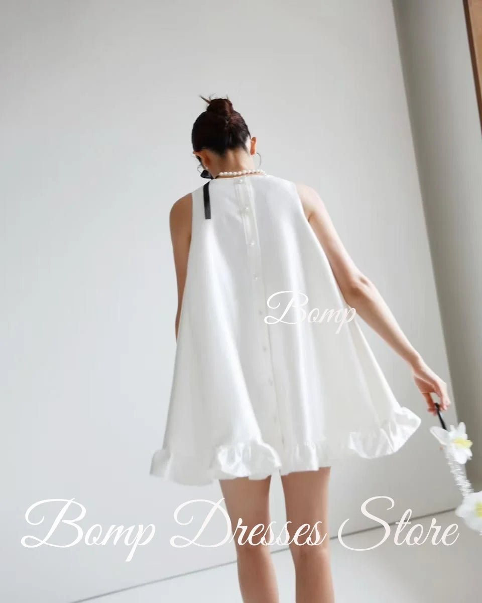 圓領象牙白絲緞輕婚紗｜海外婚禮與外拍首選｜WeddLin 客製婚紗 - WeddLin 輕婚紗