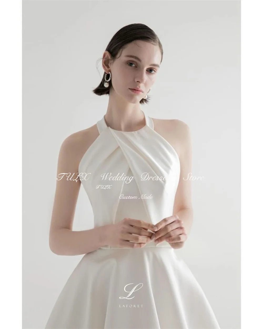 削肩露背緞面輕婚紗｜韓系簡約客製婚紗｜婚紗攝影與美式婚禮推薦 WeddLin - WeddLin 輕婚紗