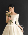 WeddLin 緞面方領五分袖輕婚紗｜韓系極簡 A - Line 剪裁．客製尺寸、拍照婚紗推薦 - WeddLin 輕婚紗