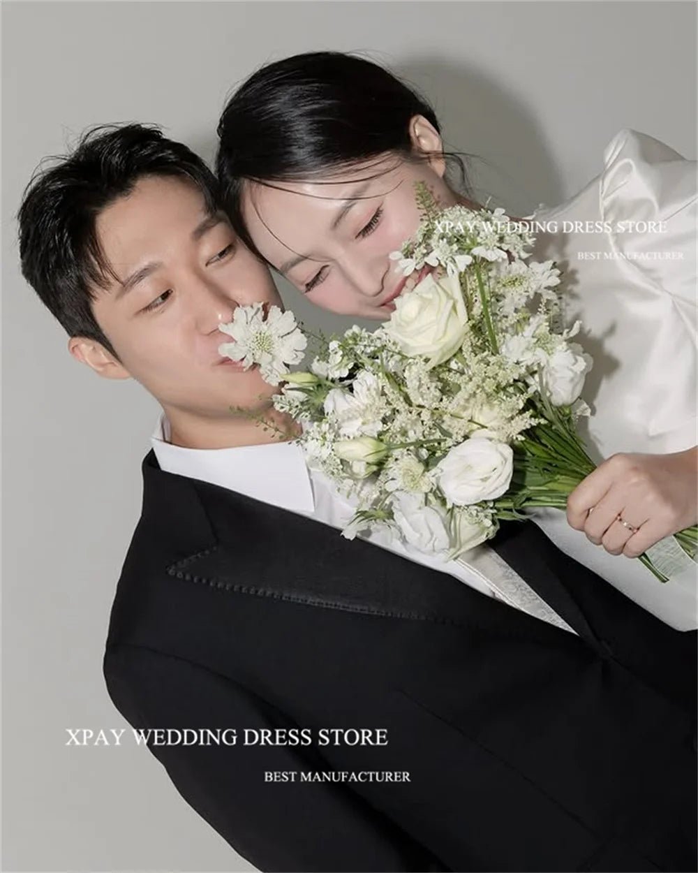 極簡圓領緞面輕婚紗｜Weddlin 量身客製 A - Line 拍照婚紗 - WeddLin 輕婚紗