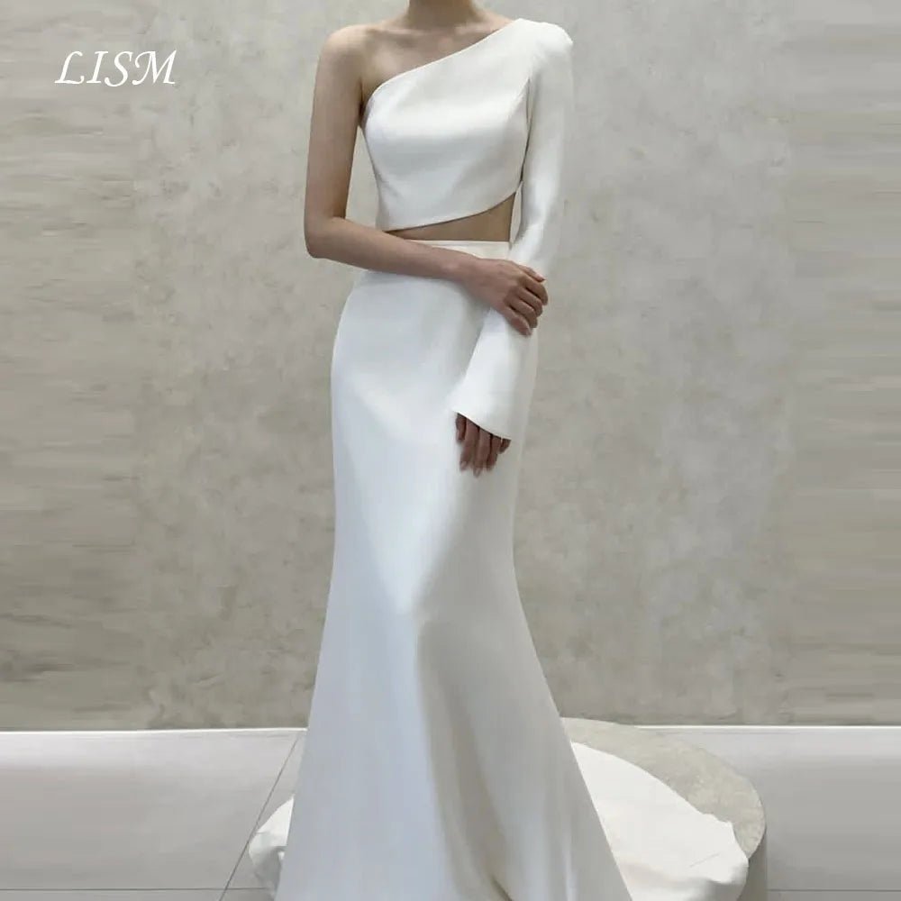 WeddLin 斜肩長袖緞面輕婚紗｜兩件式韓系 A - Line 剪裁．客製尺寸、海外/拍照婚紗 - WeddLin 輕婚紗